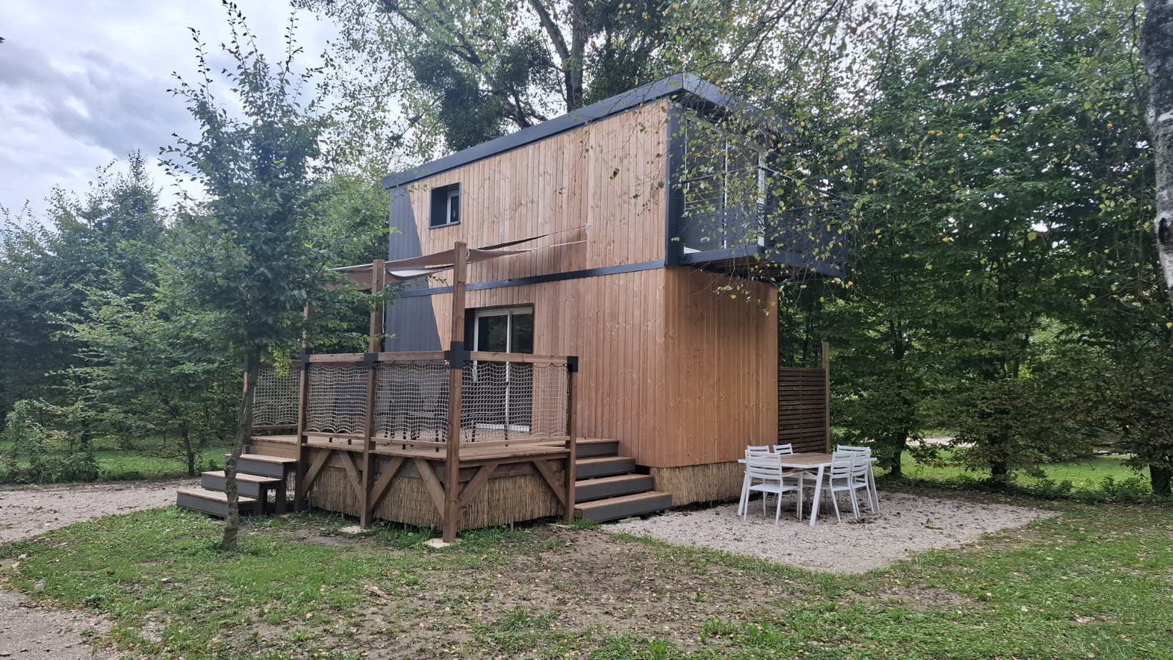 TINY HOUSE